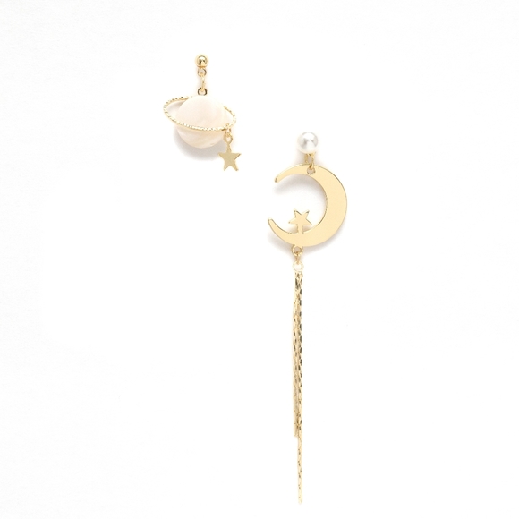 Jewelry - Chic Galaxy Earrings - Only 1 left!